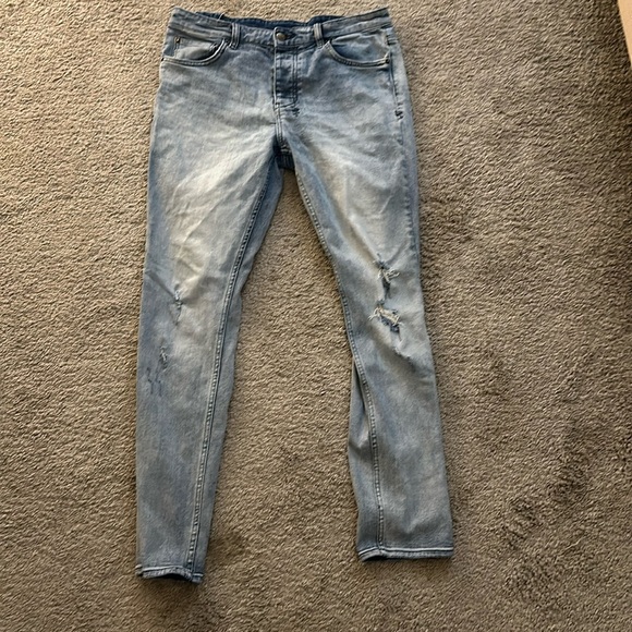 These are a light wash blue Ksubi jeans. Very expensive and amazing jeans!